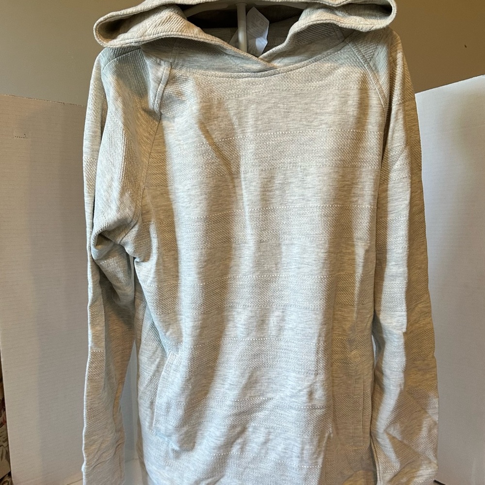 Zyia hoodie